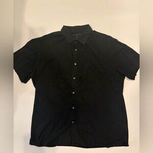 Banana Republic Black Short-Sleeve Button-Down Shirt